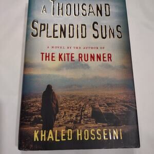 A Thousand Splendid Suns by Khaled Hosseini hardback book